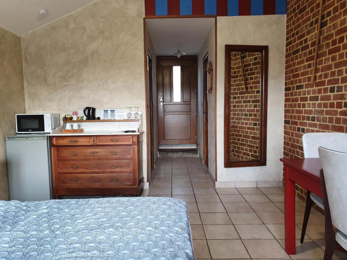 Bed and Breakfast Les Mout'Anes Saint-Hilaire-sur-Helpe Exterior foto
