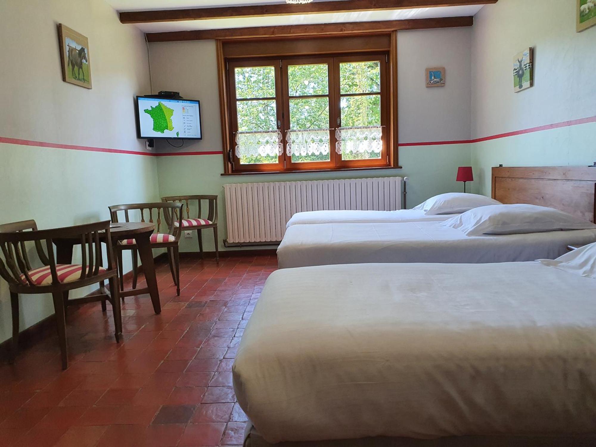 Bed and Breakfast Les Mout'Anes Saint-Hilaire-sur-Helpe Exterior foto