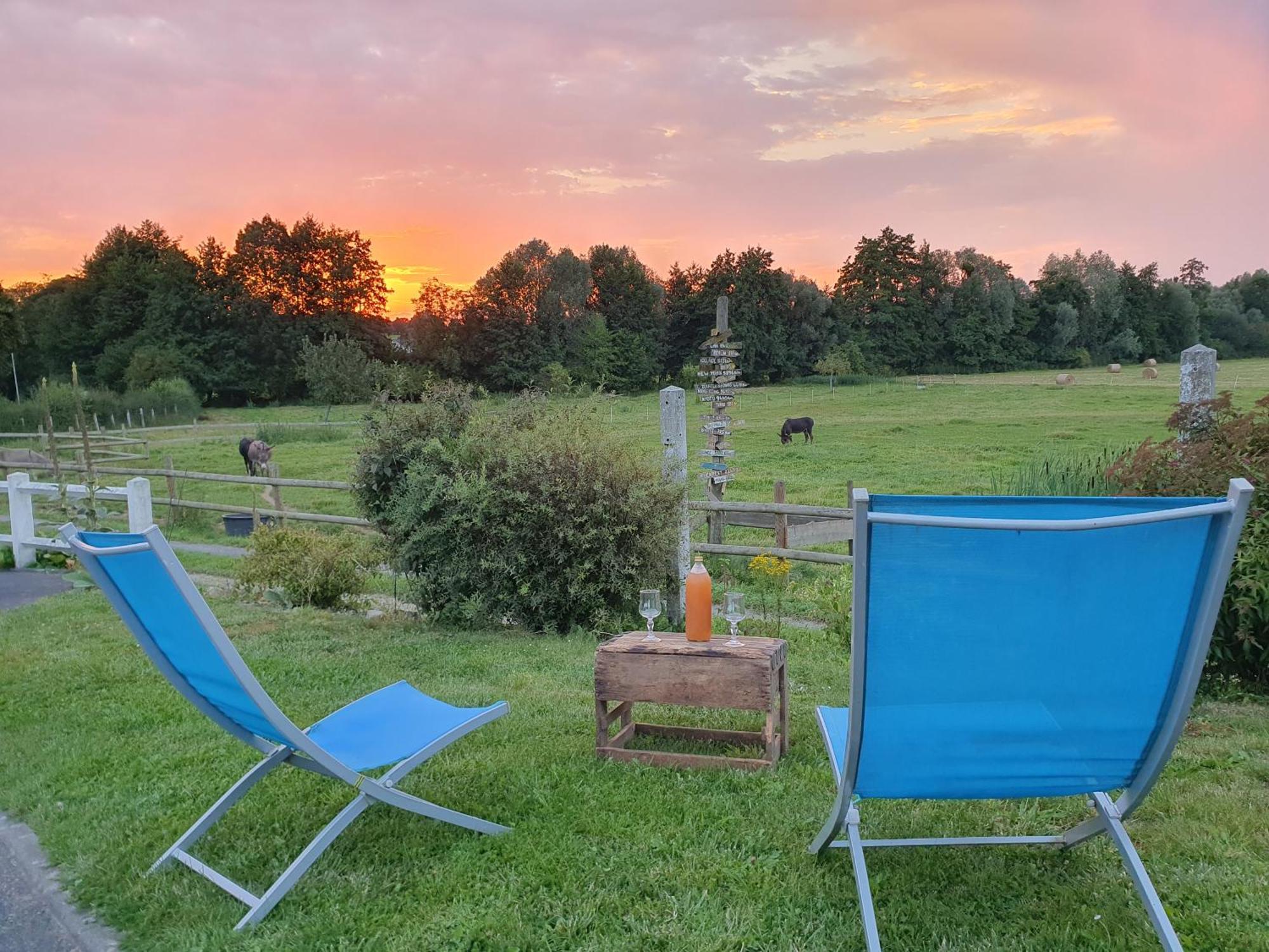 Bed and Breakfast Les Mout'Anes Saint-Hilaire-sur-Helpe Exterior foto
